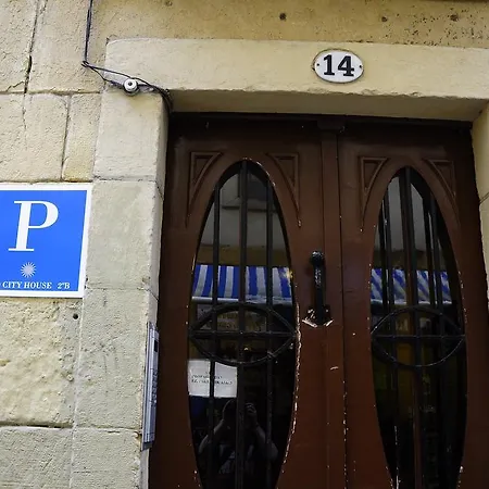 Old House * Σαν Σεμπαστιάν